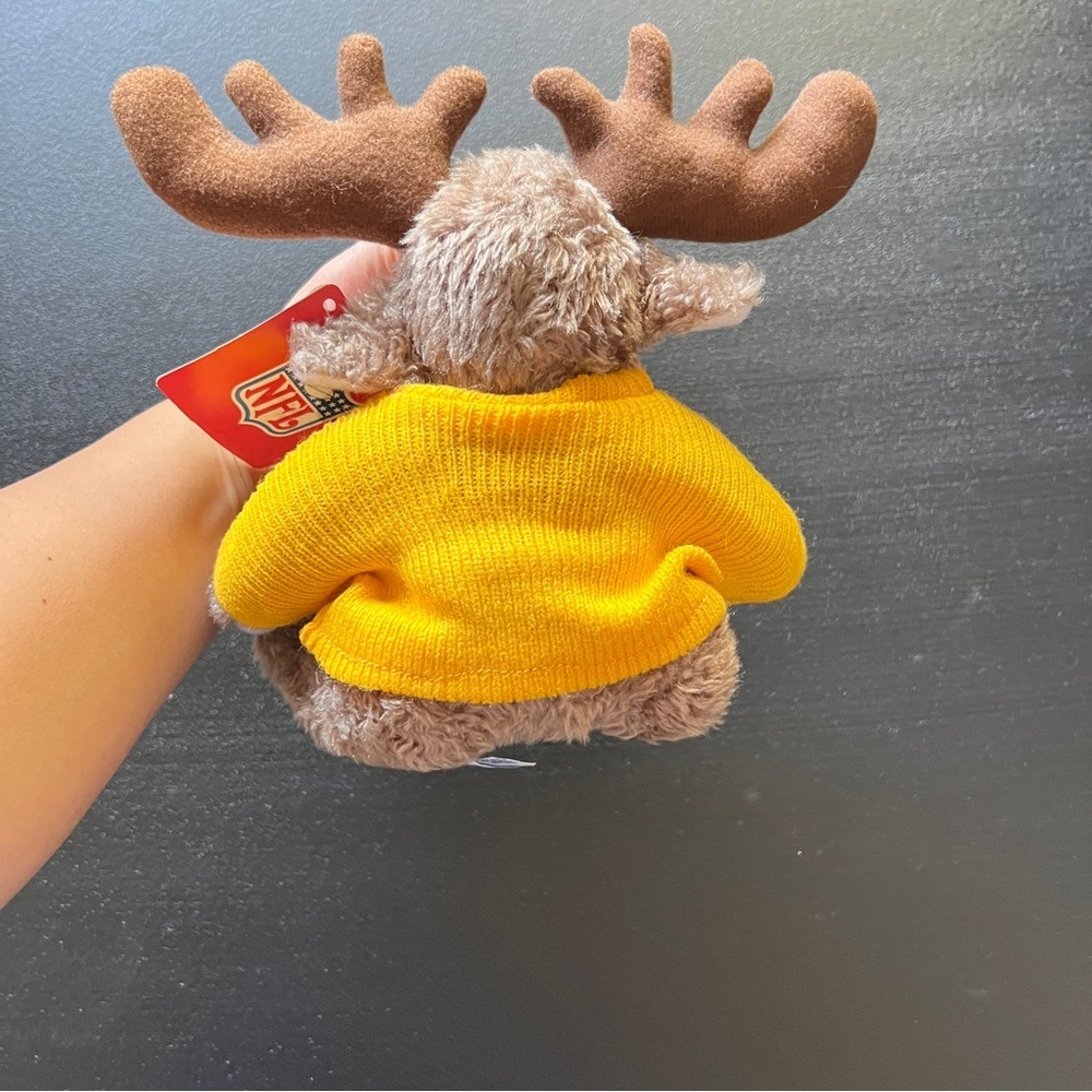 Official NFL Licensed Hunter Plush Chargers Moose Stuffed Animal NWT - Picture 3 of 6